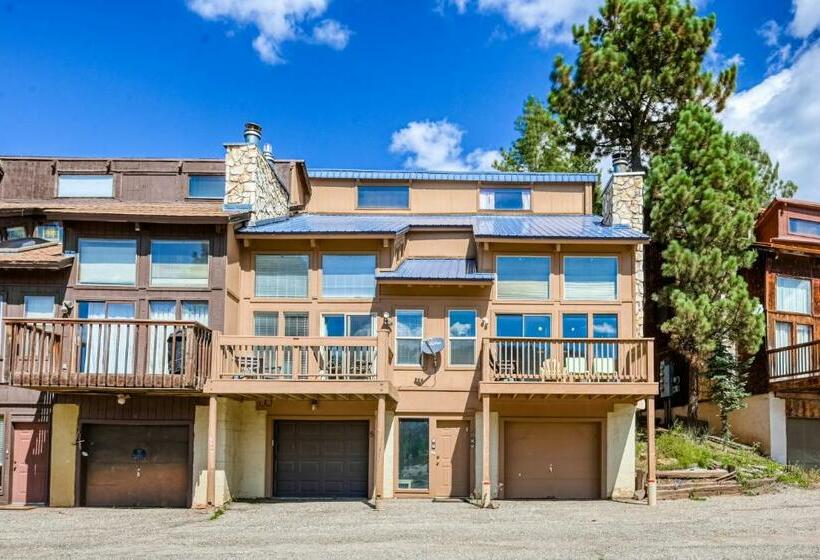 آپارتمان 3 خوابه, Timbers Six