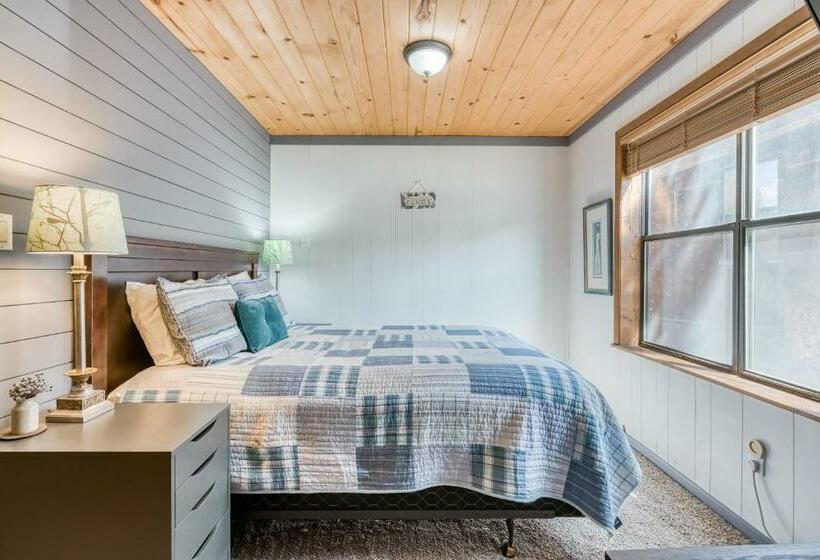 آپارتمان 3 خوابه, Timbers Six