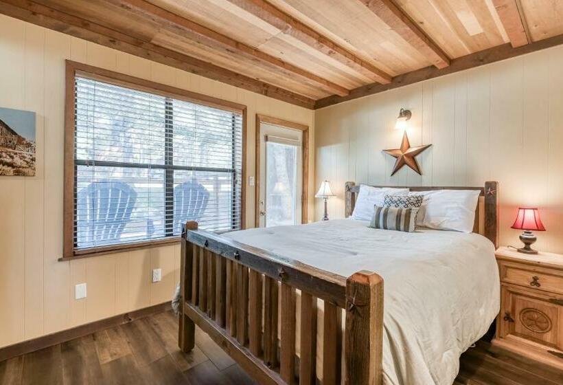 آپارتمان 3 خوابه, Timbers Six