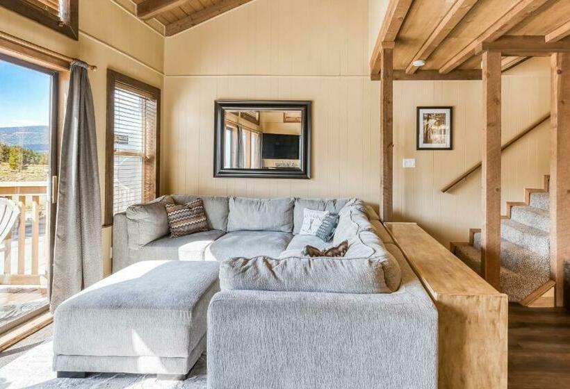 آپارتمان 3 خوابه, Timbers Six