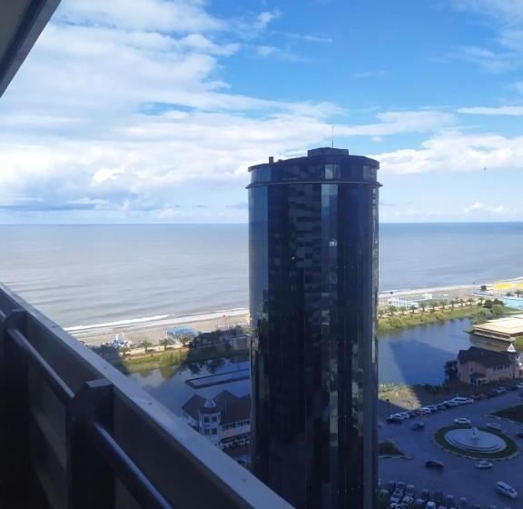 استودیوی استاندارد با چشمانداز دریا, Apartments Orbi City Sea View