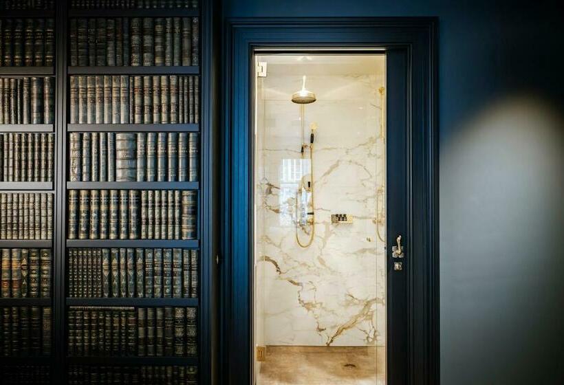 اتاق لوکس, Boutique Hotel The Noblemen