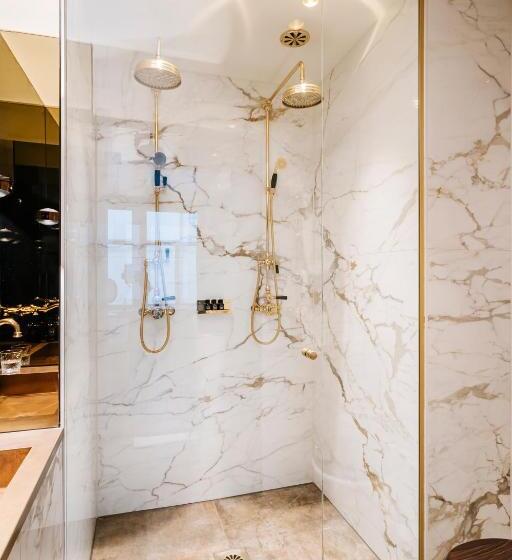 اتاق لوکس, Boutique Hotel The Noblemen