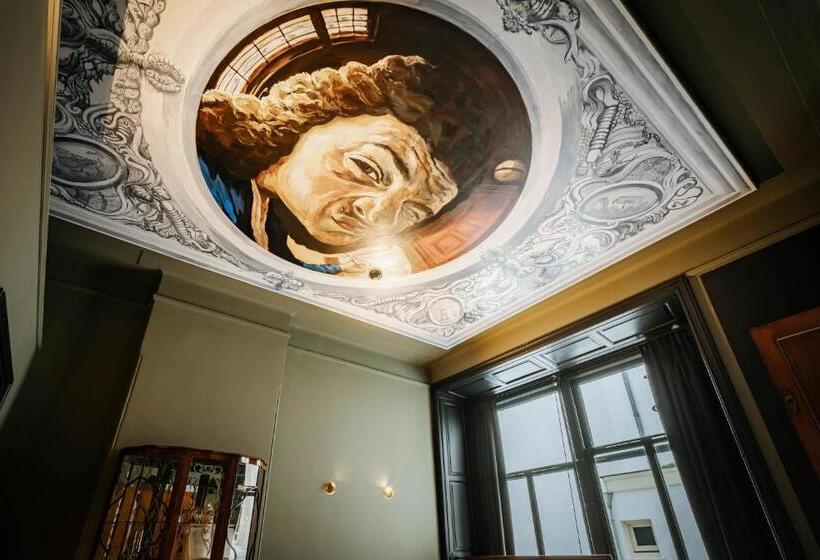 اتاق لوکس, Boutique Hotel The Noblemen