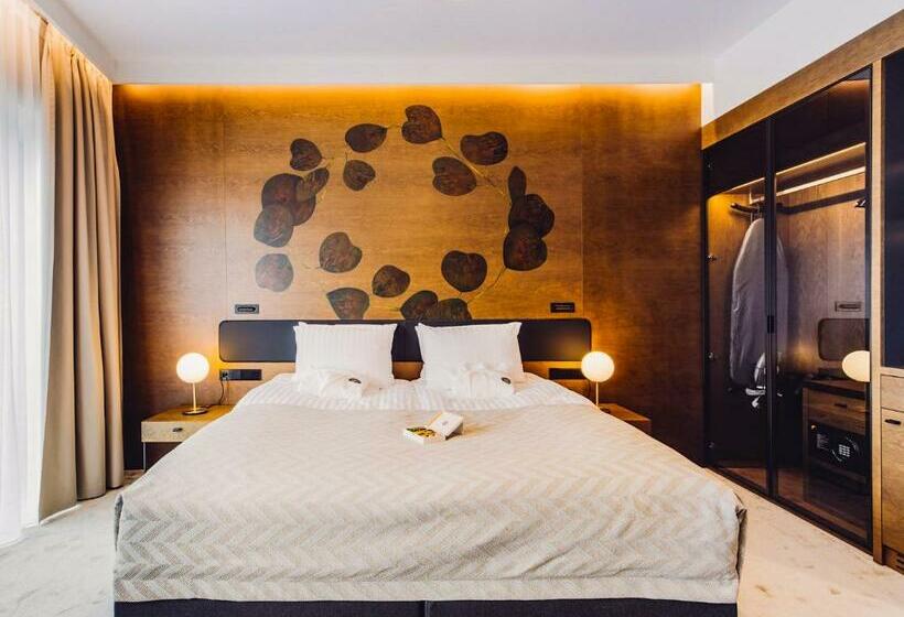 اتاق استاندارد, Rezydencja Sowa