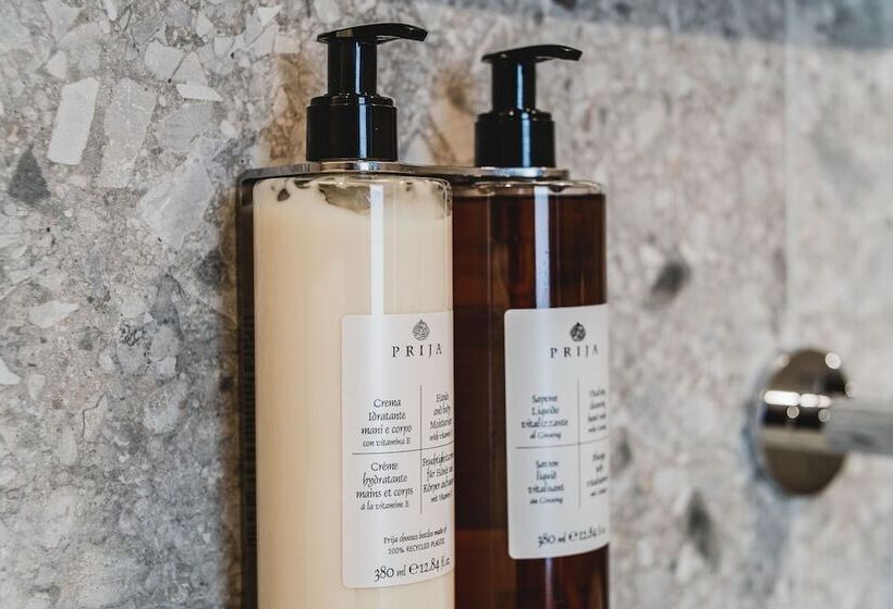 اتاق لوکس, Rezydencja Sowa