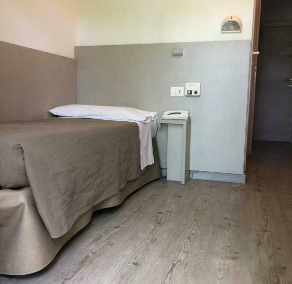 חדר סטנדרט יחיד, Lux