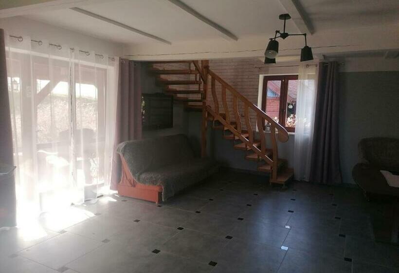 샬레, Agroturystyka Siedlisko Pod Dębami