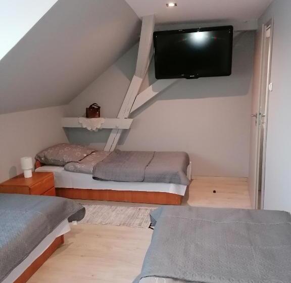 샬레, Agroturystyka Siedlisko Pod Dębami