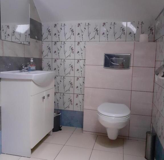 스탠다드 트리플 룸, Noclegi Pod Dębem, Pulandia Brzózki