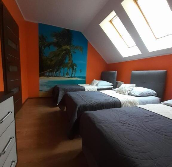 스탠다드 트리플 룸, Noclegi Pod Dębem, Pulandia Brzózki