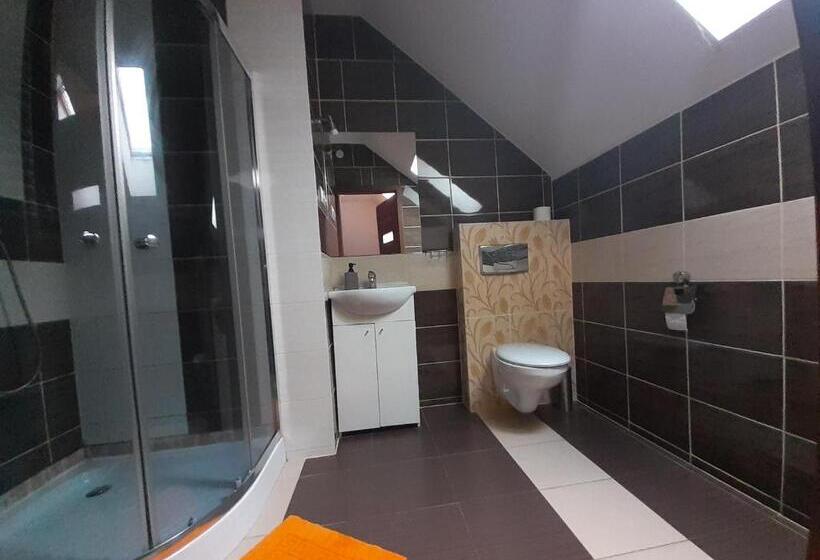 스탠다드 룸, Noclegi Pod Dębem, Pulandia Brzózki