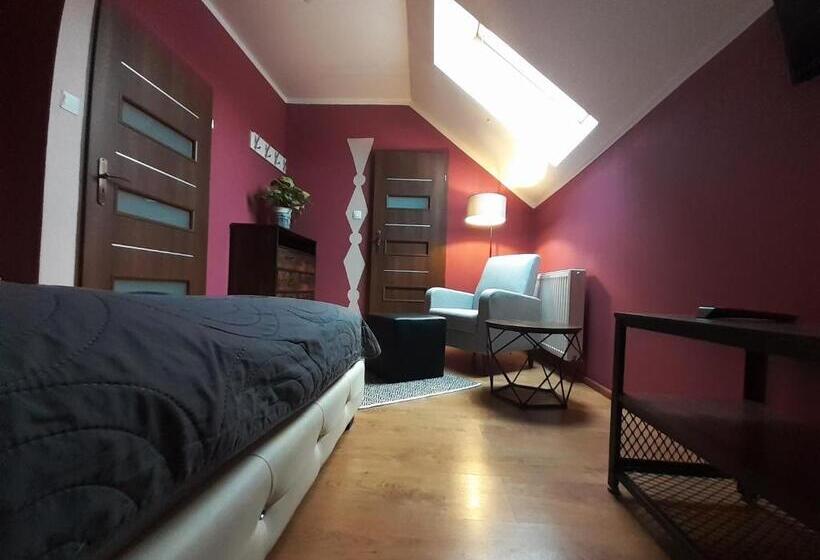 스탠다드 룸, Noclegi Pod Dębem, Pulandia Brzózki