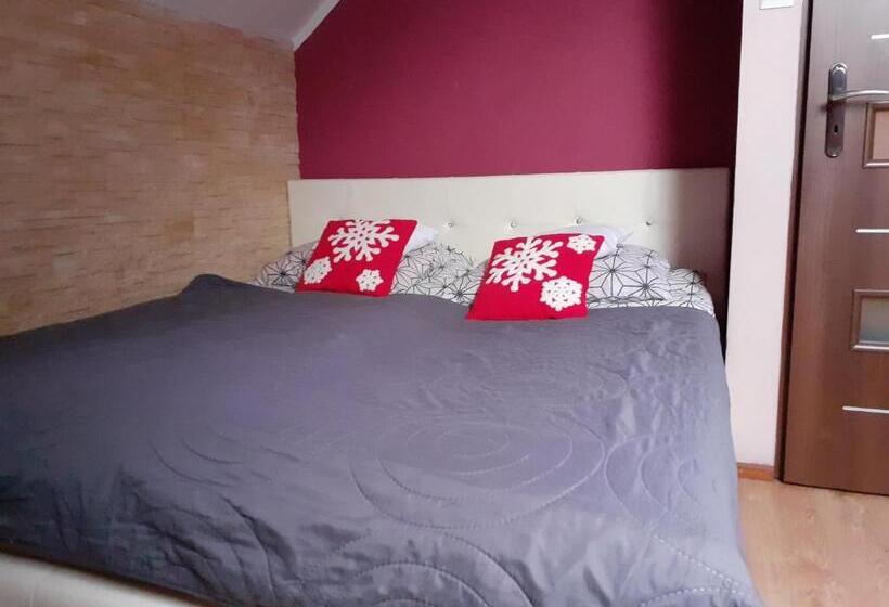 스탠다드 룸, Noclegi Pod Dębem, Pulandia Brzózki