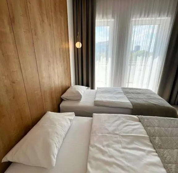 Standard-huone, & Restauracja Nad Sandelą