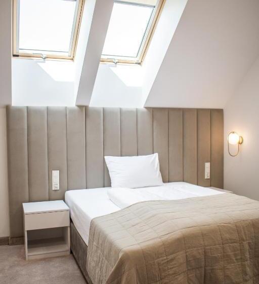 带大床的标准间, & Restauracja Nad Sandelą