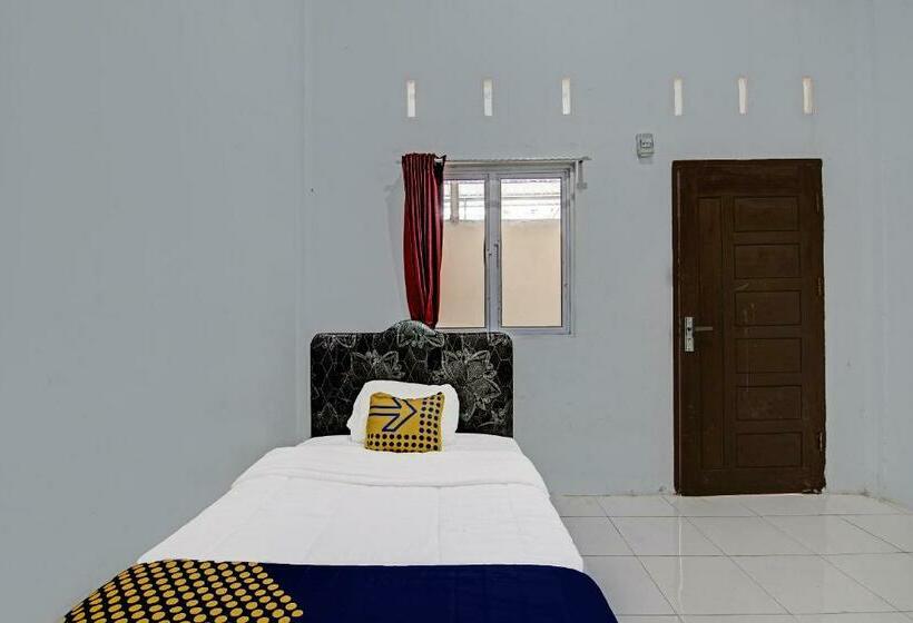 スタンダードシングルルーム, Spot On 91699 Homestay Hj Lela Syariah
