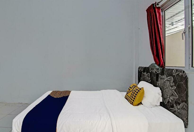 スタンダードシングルルーム, Spot On 91699 Homestay Hj Lela Syariah