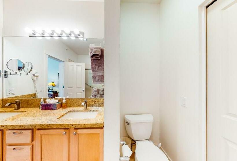 شقة 3 غرف, Wood River Condo