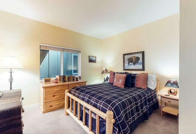 침실 3개 아파트, Wood River Condo