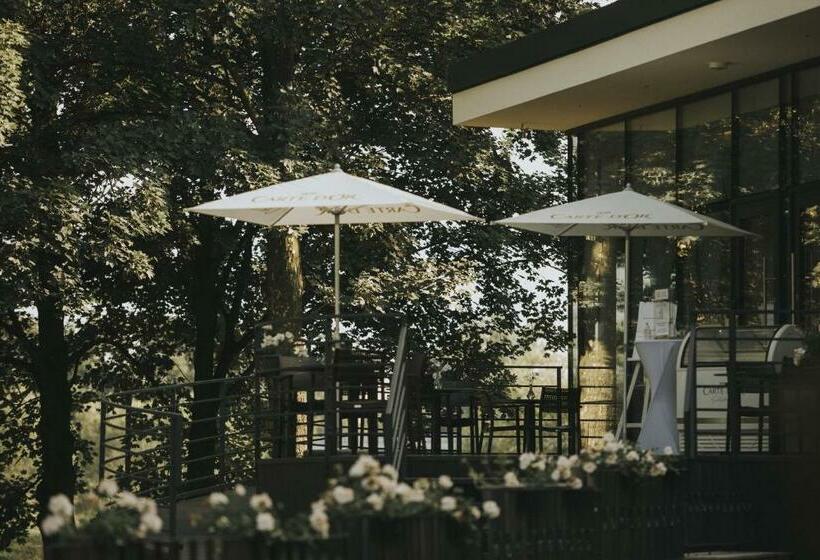 单人基本间, Zamek Chałupki