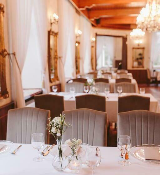 单人基本间, Zamek Chałupki