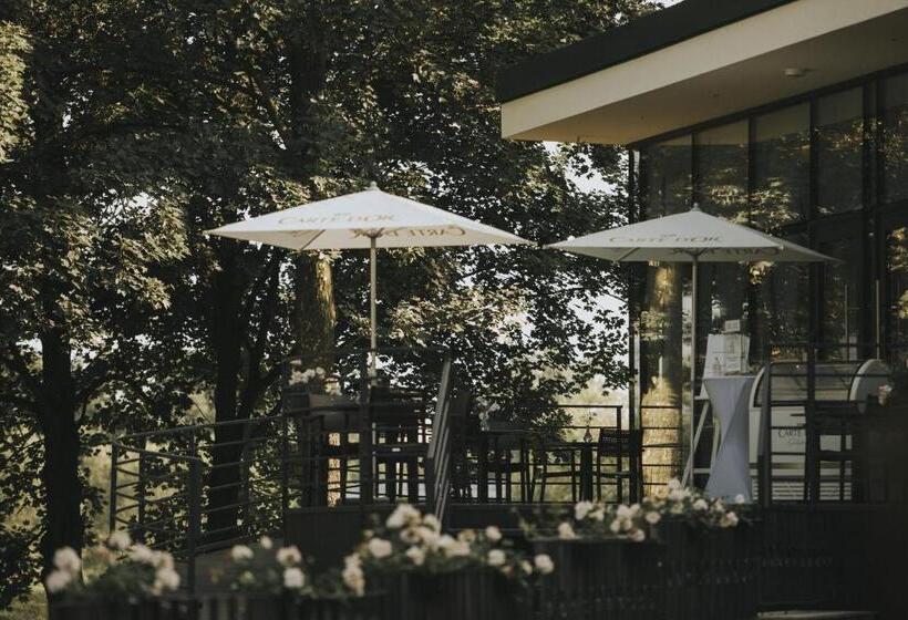 标准间, Zamek Chałupki