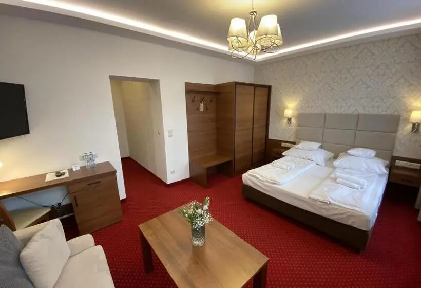 デラックスルーム, Zamek Chałupki
