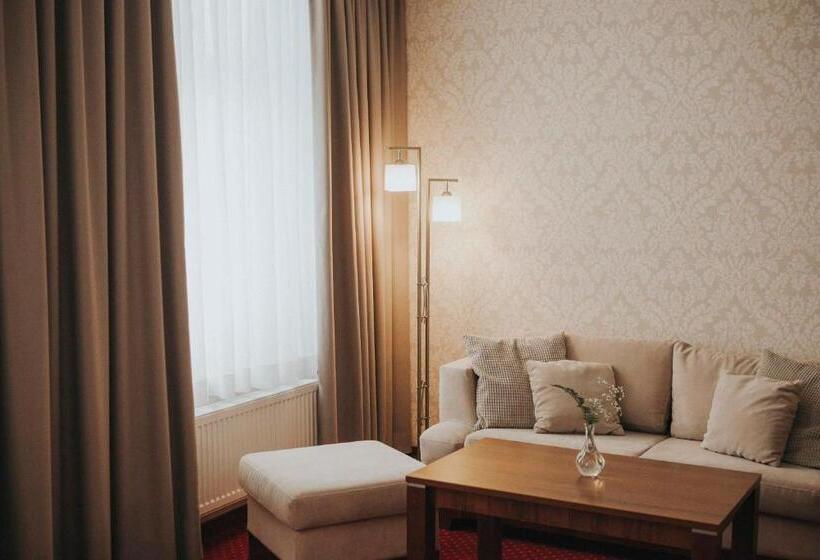 Номер Deluxe, Zamek Chałupki