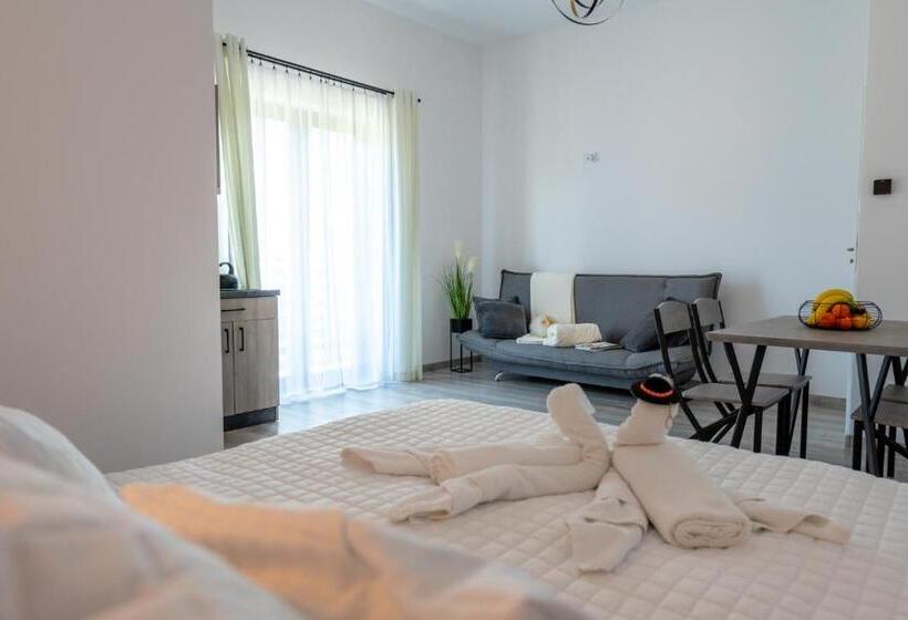 Apartamento 1 Dormitório com Sacada, Dolina Dunajca