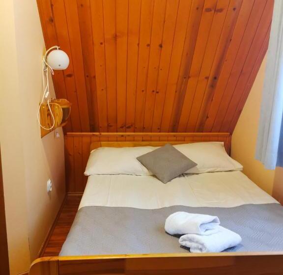 エコノミールーム, Willa Ostoja