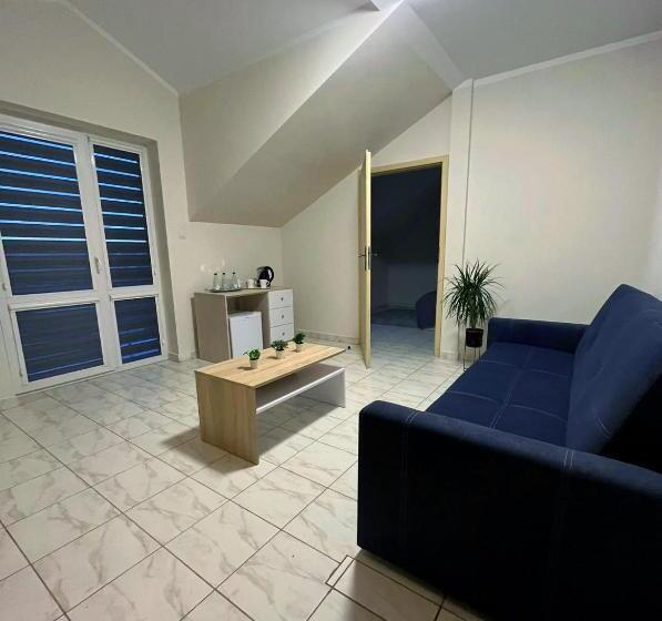 استودیو خانوادگی, Villa Adamar   Masaże & Jacuzzi