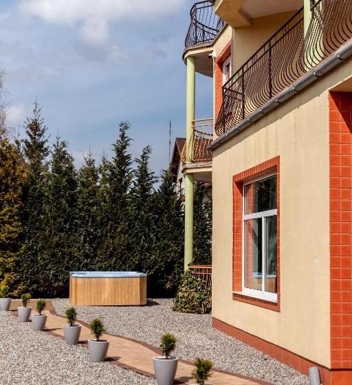 استودیو خانوادگی, Villa Adamar   Masaże & Jacuzzi