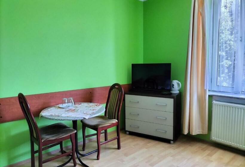 اتاق استاندارد, Gościniec U Zawierki