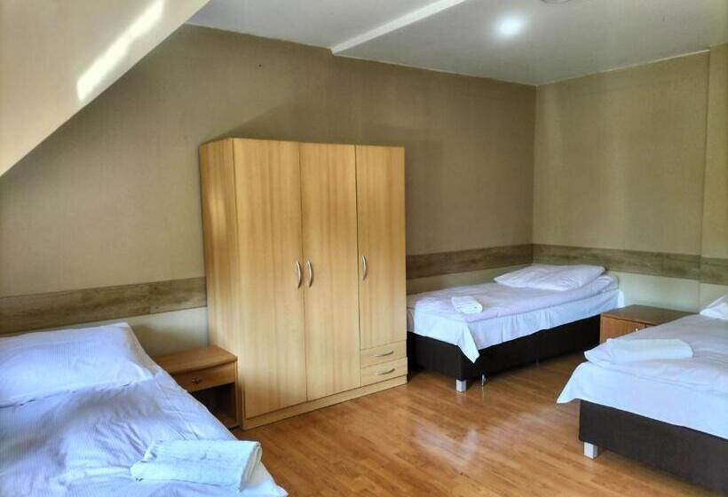 اتاق استاندارد چهار تخته, Gościniec U Zawierki