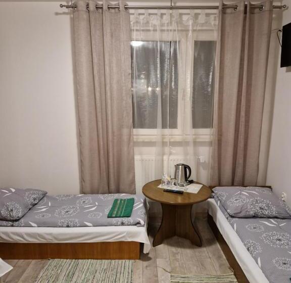 スタンダードトリプルルーム, Zajazd Leśny Tuszyn