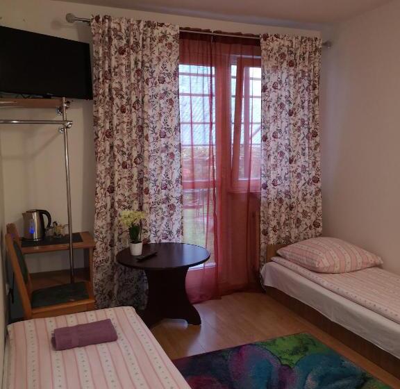 バルコニー付きスタンダードトリプルルーム, Zajazd Leśny Tuszyn