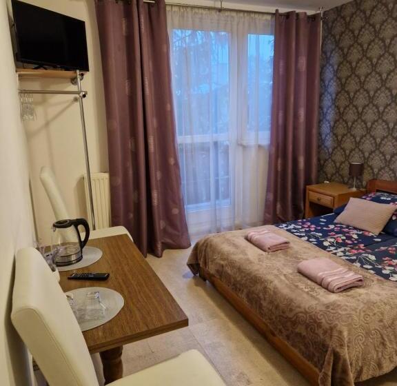 バルコニー付きスタンダードルーム, Zajazd Leśny Tuszyn