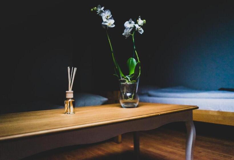 חדר סטנדרט לשלושה, Zajazd Pod Lipami