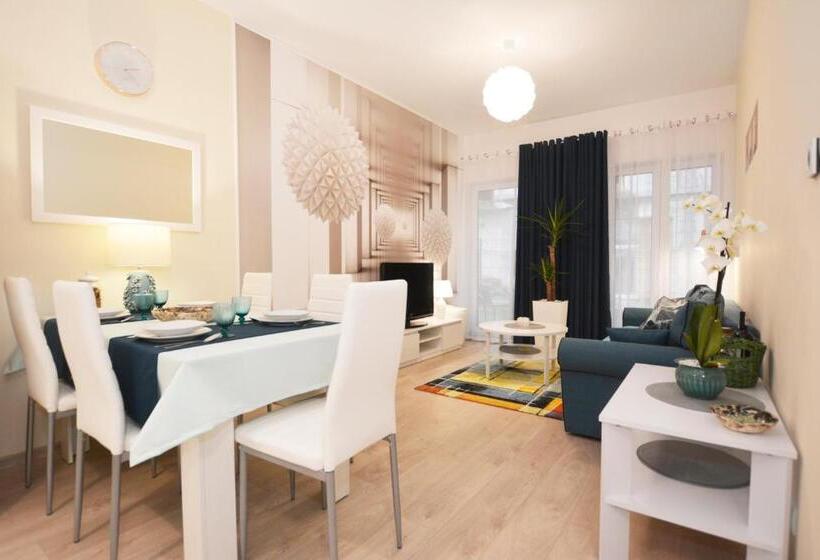 استودیوی استاندارد, Apartamenty Bałtycka6