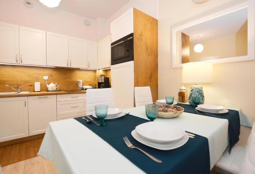 استودیوی استاندارد, Apartamenty Bałtycka6