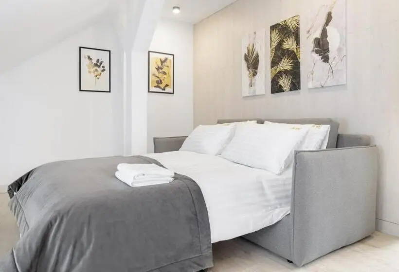 １ベッドルームペントハウスアパート, Apartamenty L11, Limanowskiego