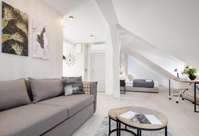 1 Bedroom Penthouse Apartment, Apartamenty L11, Limanowskiego