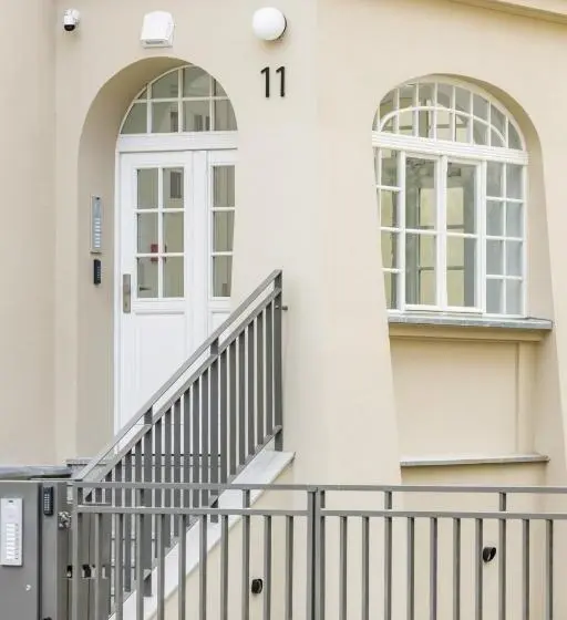 スタンダードスタジオ, Apartamenty L11, Limanowskiego