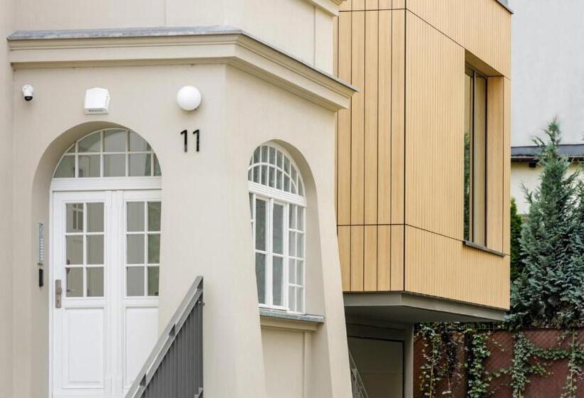 استودیوی استاندارد, Apartamenty L11, Limanowskiego