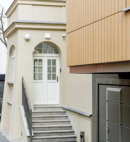 استودیوی استاندارد, Apartamenty L11, Limanowskiego