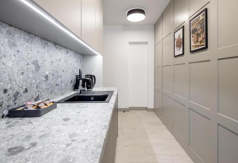 آپارتمان لوکس 1 خوابه, Apartamenty L11, Limanowskiego