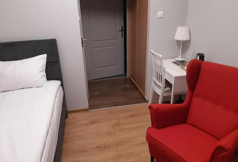 חדר סטנדרט יחיד, Kamieniczka