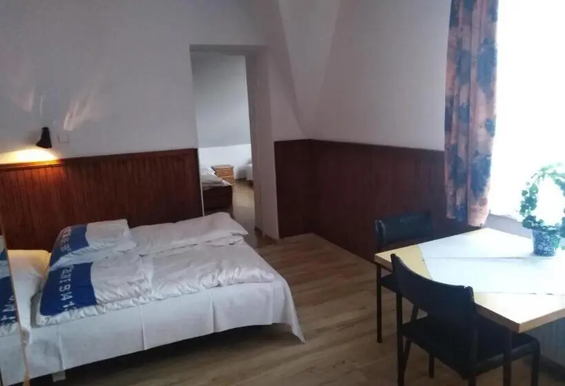 Perhehuone, Pokoje Gościnne Irena