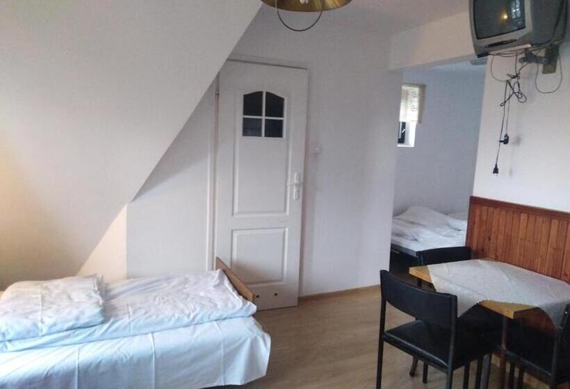 Семейный Номер, Pokoje Gościnne Irena